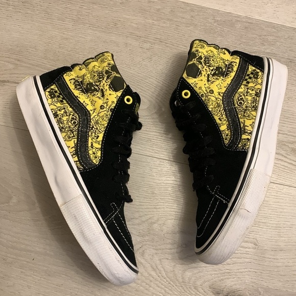 Super Rare Vans x Spongebob Squarepants Mike Gigliotti Sk8 Hi High Top Sneakers - Picture 2 of 14